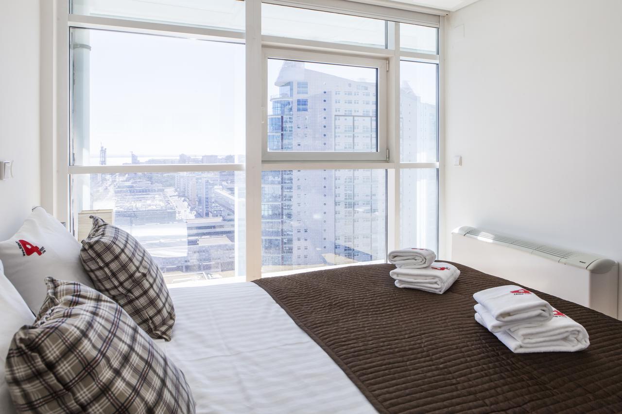Rent4Rest Lisbon Parque Das Nacoes 17Th Floor River View Екстер'єр фото