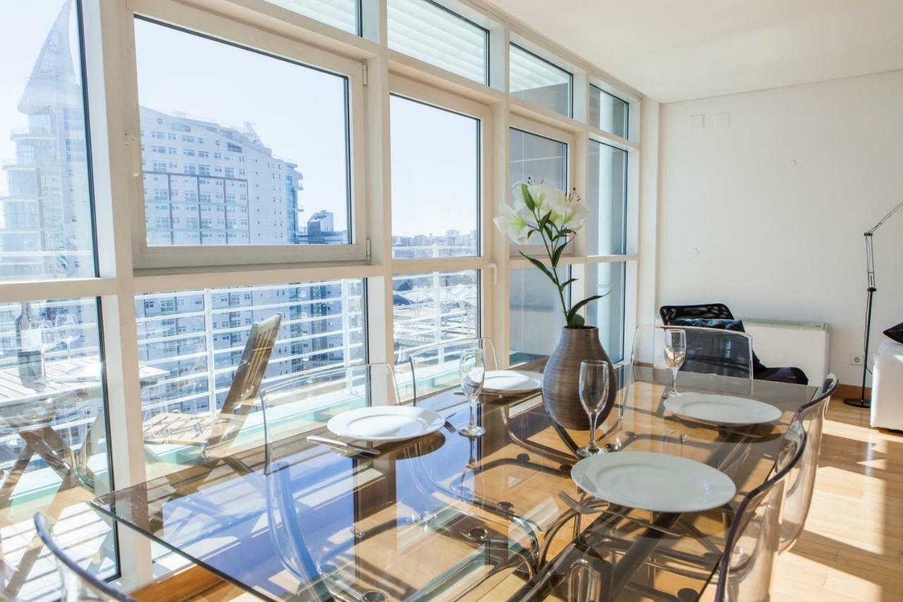 Rent4Rest Lisbon Parque Das Nacoes 17Th Floor River View Екстер'єр фото