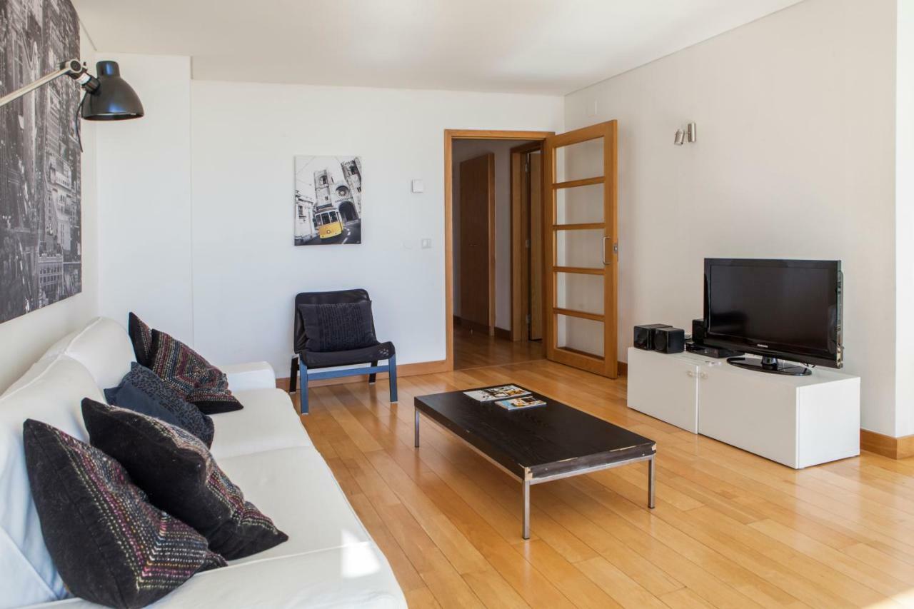 Rent4Rest Lisbon Parque Das Nacoes 17Th Floor River View Екстер'єр фото